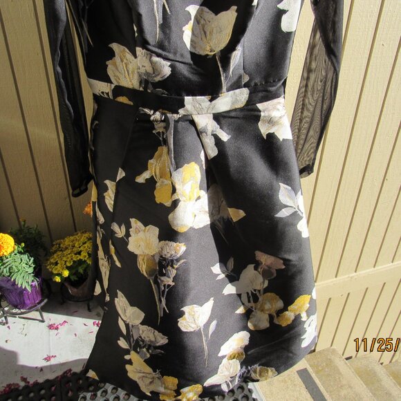 #499  WOMAN'S BLACK FLORAL FULL SKIRT DRESS BY COAST  (SIZE 6US /10UK) - Picture 3 of 4